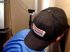 Gloryhole cocksucking DILF mouthjizzed in amateur BJ