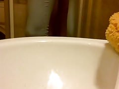 pee