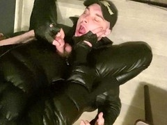 Leather cum leder abspritzen, leder, scally muscle