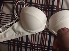 Stolen Bra used marturbating 1