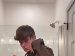 Hetero fellow boinks youngster for the first-ever time