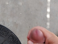 Outdoor huge load splatter