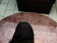 Cumming my nylons