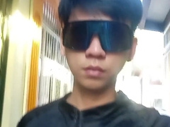 Biker Sa Sementeryo - Pinoy Cyclist Public Getting off