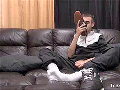 Moonek tonguing And deepthroating His perspiring Toes