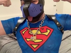 Muscular hunk jerks off on camera after a long day for a massive cumshot