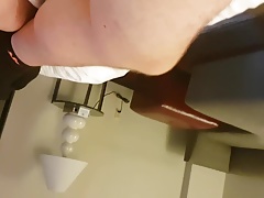 Mastrubating with Cumshot