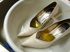 Piss in wifes bridal heels