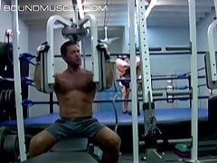 Rojer dominates two men in the wrestling ring