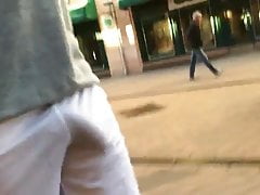 Freeballing in public