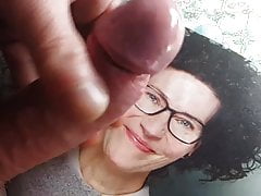 cum on mature brunettes  face