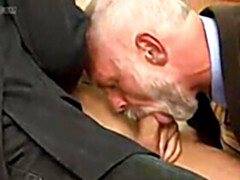 Tommy DeLuca gets a handie from Allen Silver and Dale Cooper