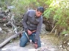 Vouyer pagou para ver macho gozar 3