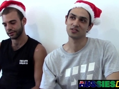 Check Out The Unbelievable Abilities Of Australian Couple Lewis And Bryce After Deep throat