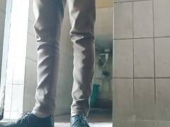 I Masturbate My BBC in the Restroom