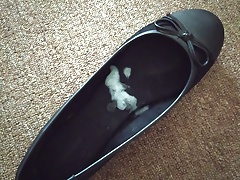 Cum in girlfriend's ballet flat