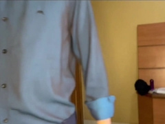 Garçom ganhou cú do cliente que não tinha dinheiro pra pagar a conta do hotel