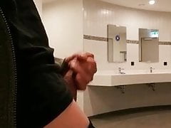 Fag shows off in puclic restroom