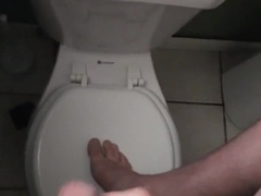 Jizzing on Sole