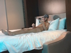 JAKE GRAND JERKS TO HUGE CUMSHOT