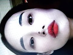 korean slut Yezi cock reaction