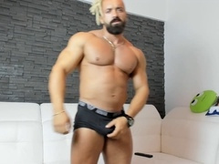 Muscle man, gay muscle, gay oiled