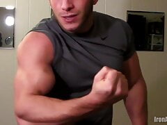 Straight Superior Man Needs to be Worshiped