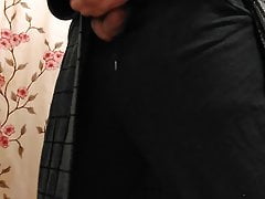 Showing my cock off