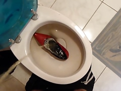 Piss in wifes red stiletto heel