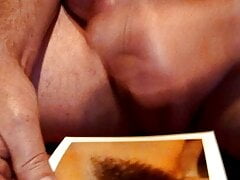 Sperma on Hairy Pussy