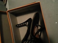 Again the neighbor's shoes from the basement squirted - such a cool action