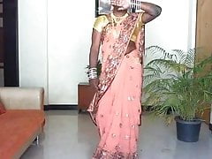 hijda in saree