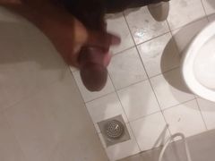 18 years old boy Mastrabating in the Office washroom porn video