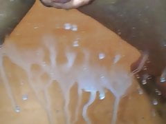 A lot of cum - die ganze Ladung Sperma abgespritzt