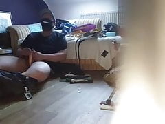 Bei meiner Schwester unter dem Bett.