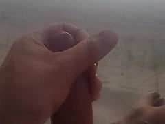 Cumming at the beach