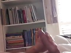 Quite a big cumshot (9 spurts)
