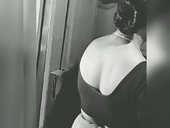 Big bhabhi blouse show