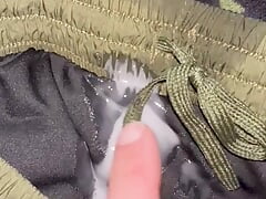Hot US army soldier jerking off his throbbing cock!!