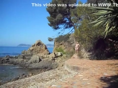 EXHIBITION AU BORD DE LA MER