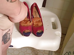 HeelNBootfuckingCD heels get messy