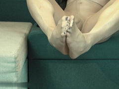 Platino Cleancut Pantyhose Cum On Feet