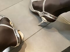 Silver Heels and Spandex Pantyhose Masturbation