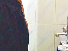 Hai koi  jisko apni Gand main ye lena hai msg me