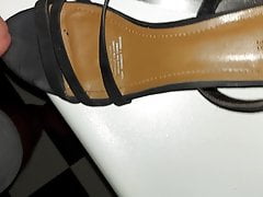 Cumming heels of hot milf before wearing cumshot