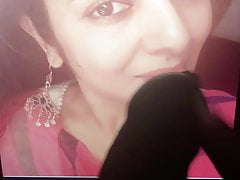 Sexy aunty SONAL lanJHA cum tribute#1.1