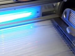 Wichsen Im Solarium Mit Cumshot