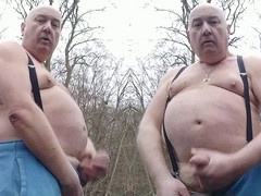 Fat moustachioed bear wanks