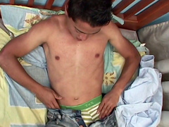 Latino Twink Masturbates at Home in Solo Scene
