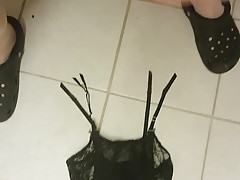 Aufs Korsett meiner Frau gespritzt